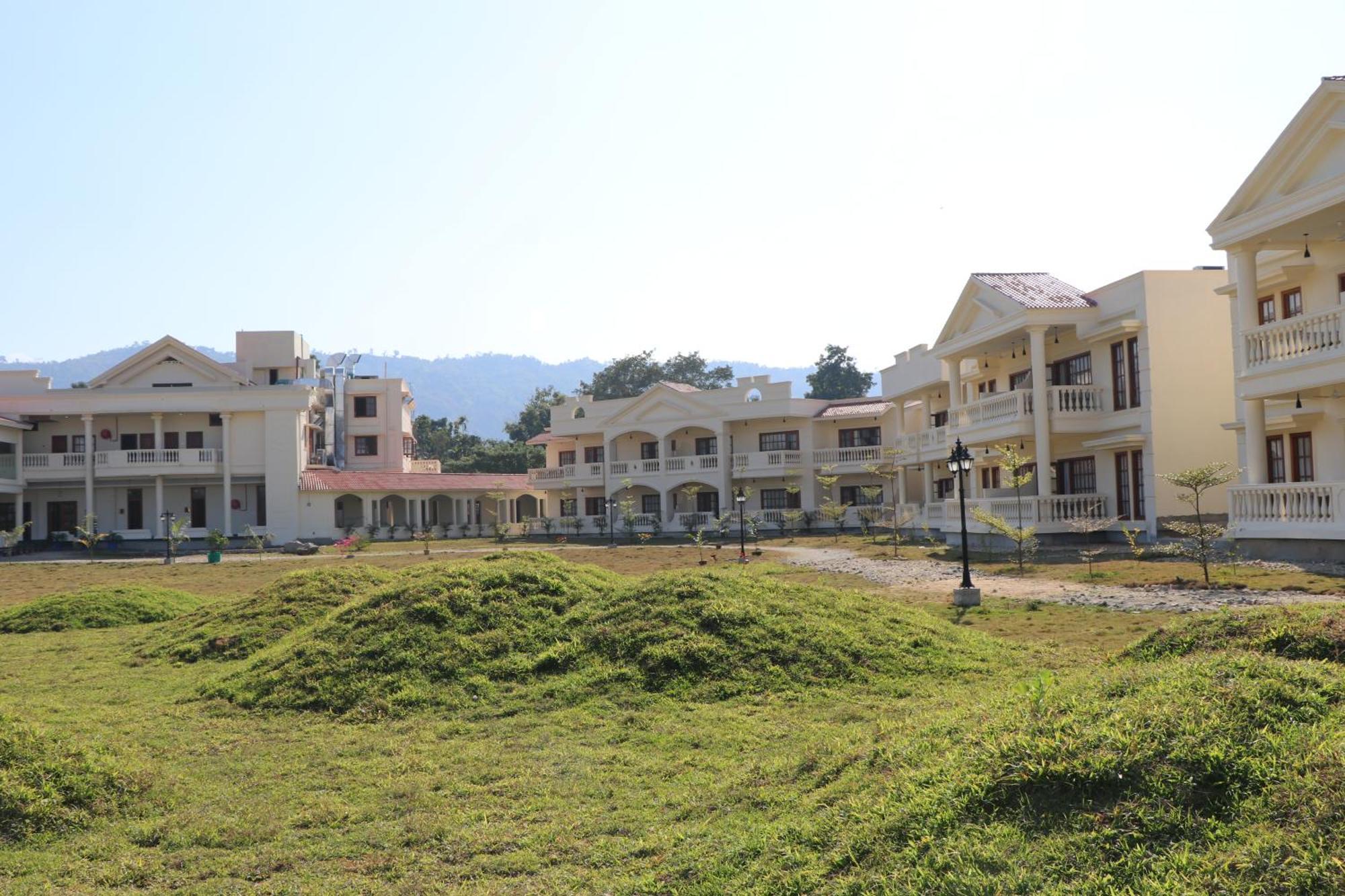 Royale De' Casa Resort Kāziranga Exterior foto