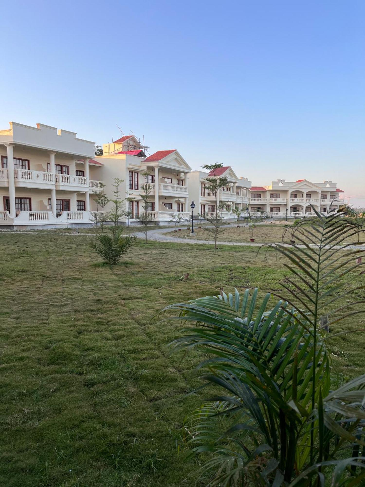 Royale De' Casa Resort Kāziranga Exterior foto